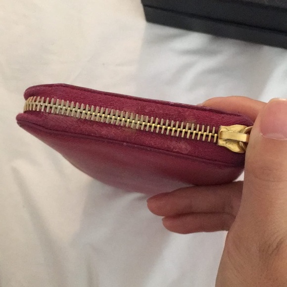 Authentic Prada Saffiano wallet - Picture 8 of 8